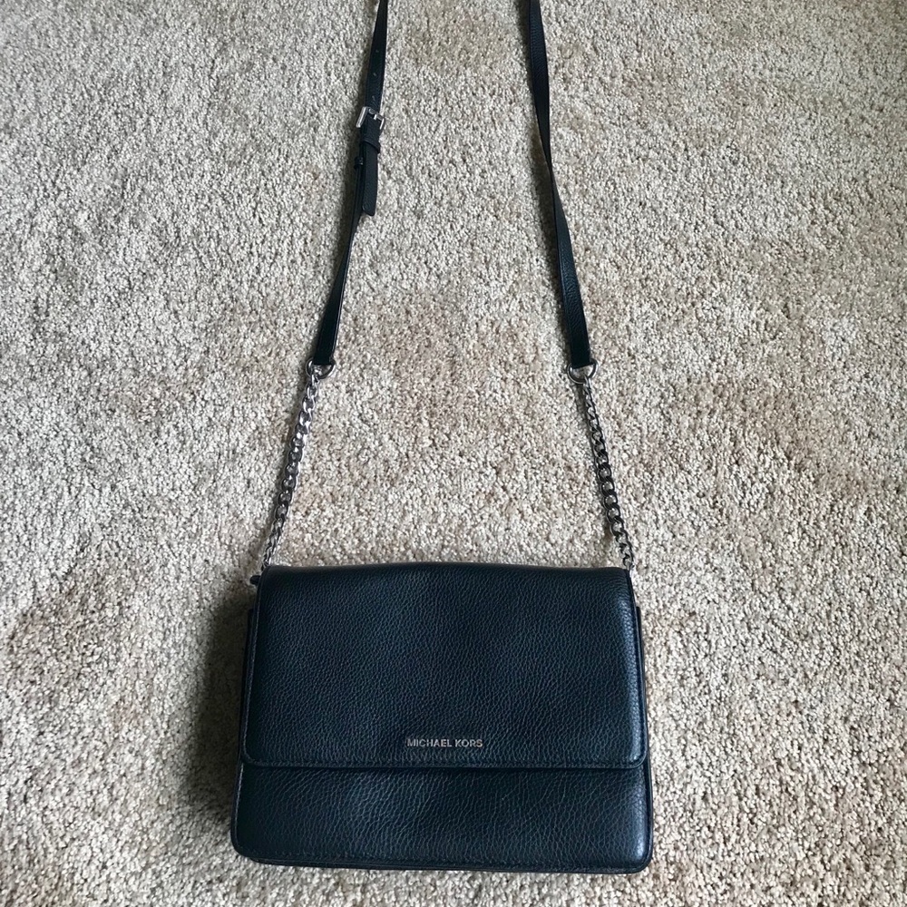 Michael Kors Black & Silver Crossbody